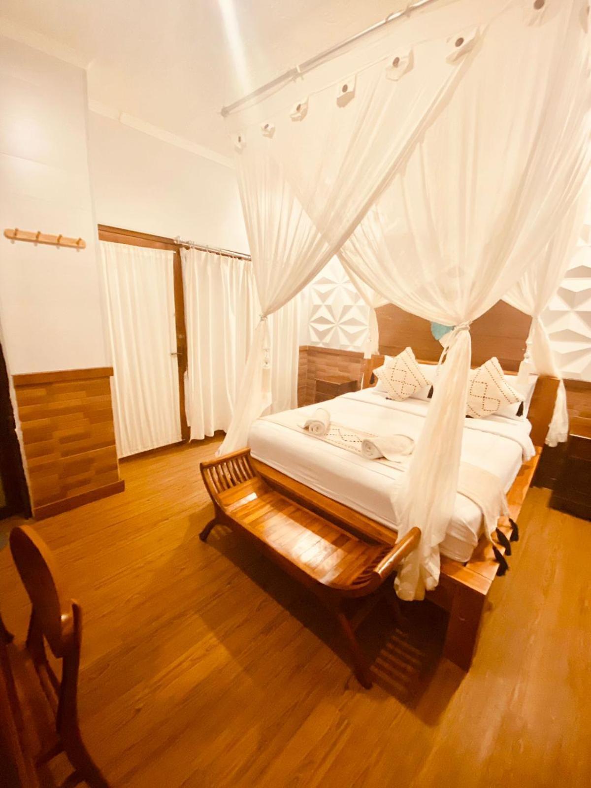 La Nusa Penida Homestay By Bijak Toyapakeh Kültér fotó